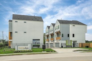 3905 Pinemont Dr Unit G, Houston, TX 77018