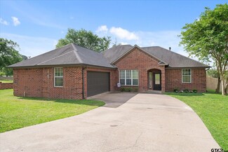 2103 Purdue St, Jacksonville, TX 75766