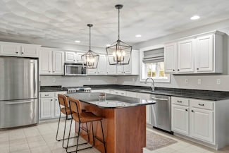 37 Dugout Rd Unit B, Hudson, NH 03051