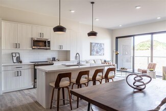 3022 Fieldhouse Cir Unit 1, Manhattan, KS 66503