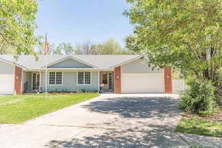 933 E Ridge Dr, Malvern, IA 51551