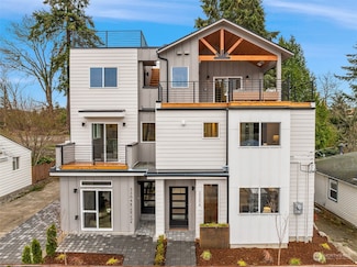 3304 49th Ave SW, Seattle, WA 98116