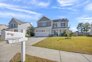 734 Pine Cone Dr, Winnabow, NC 28479