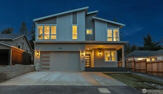 15858 14th Ave NE, Shoreline, WA 98155
