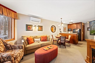 4920 N Landmark Cir Unit 2228, Egg Harbor, WI 54209