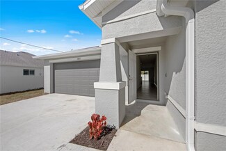 1354 Fireside St, Port Charlotte, FL 33952
