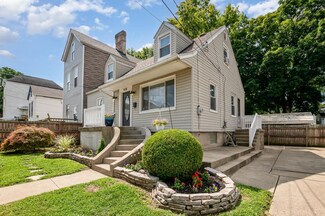 415 Lombardy St, Cincinnati, OH 45216