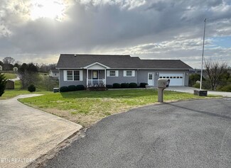 1132 Caleb Ln, Newport, TN 37821