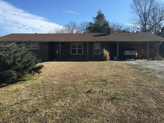 410 N 9th St, Thayer, MO 65791