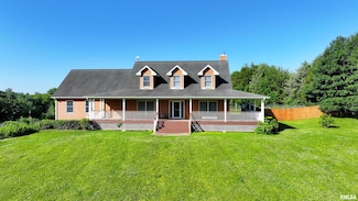 4581 180th St, Clinton, IA 52732