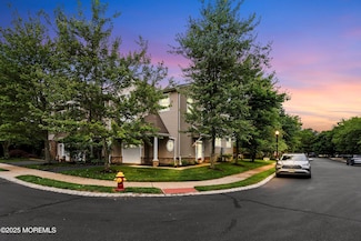 52 Ocean Breeze Ct, Manahawkin, NJ 08050