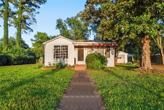 1711 Latimer Dr, Alexandria, LA 71303