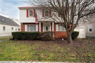 4404 Washington Ave SE, Charleston, WV 25304