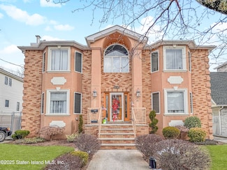 81 Seacrest Ave, Staten Island, NY 10312