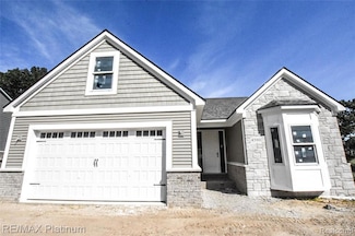 4580 Stillmeadow Dr, Howell, MI 48843