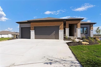 11275 S Gleason Rd, Olathe, KS 66061