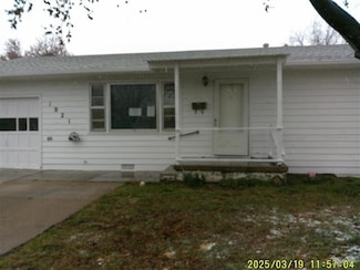 1021 Dover Dr, Salina, KS 67401