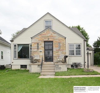 3818 T St, Omaha, NE 68107