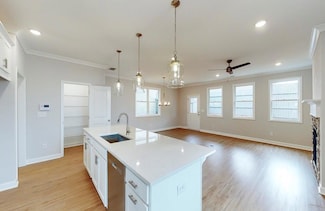 120 Winsome Way, Woodstock, GA 30188