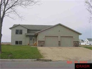 404 Heidemann Ave, Nicollet, MN 56074