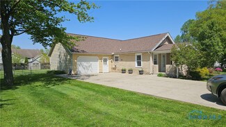 1641 Acorn Dr, Toledo, OH 43615