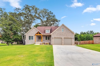 712 Alabama St, Killen, AL 35645