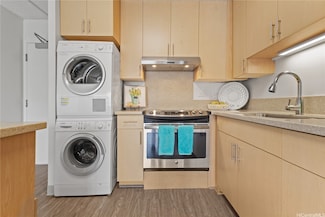 1333 Heulu St Unit 808, Honolulu, HI 96822