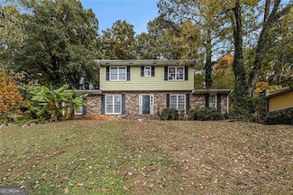 348 Shelton Woods Ct, Stone Mountain, GA 30088