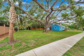 320 Broadway, Dunedin, FL 34698