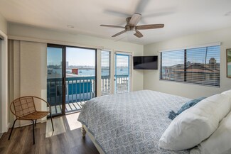 822 San Gabriel Place Unit 103, San Diego, CA 92109