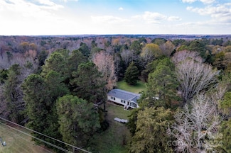 2852 S Anderson Rd, Catawba, SC 29704