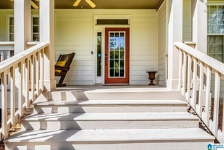 1817 Jacobs Ln, Vestavia, AL 35216