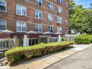 42 Pine St Unit 6A, Yonkers, NY 10701