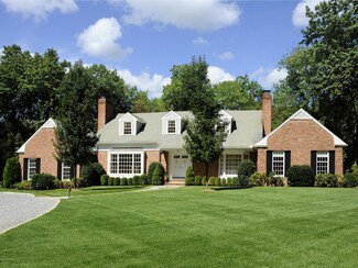 195 Clapboard Ridge Rd, Greenwich, CT 06831