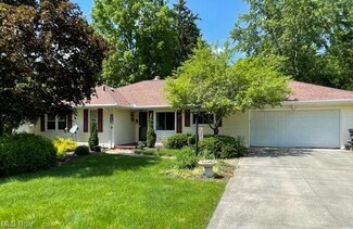 484 Overwood Rd, Akron, OH 44313