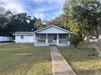 36 Marshall Ln, Pensacola, FL 32505