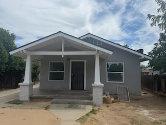 3852 E Thomas Ave, Fresno, CA 93702
