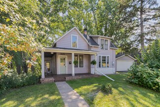 315 Saint Croix Ave W, Stillwater, MN 55082