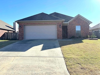 111 Adrienne Ct, Maumelle, AR 72113
