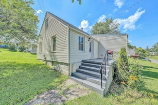 1404 10th St NE, Roanoke, VA 24012