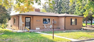 18 Columbia Dr, Julesburg, CO 80737