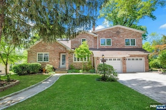 21 Sheridan Ave, West Orange, NJ 07052