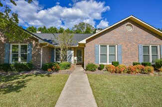 202 Woodhaven Ct, Greenwood, SC 29649