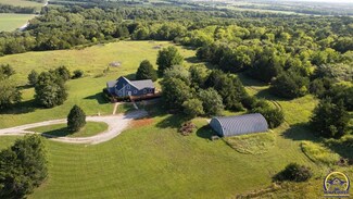 25620 S Berryton Rd, Lyndon, KS 66451