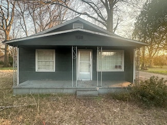 1302 13th St S, Columbus, MS 39701