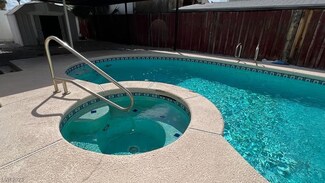 512 Bedford Rd, Las Vegas, NV 89107