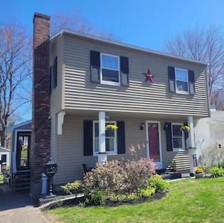 34 Crescent St, Laconia, NH 03246