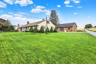 3153 Old Philadelphia Pike, Bird In Hand, PA 17505