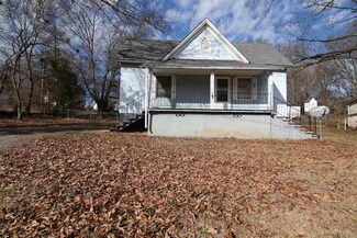 319 Carney St, Drayton, SC 29333