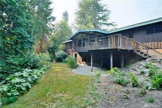 9301 SE 43rd St, Mercer Island, WA 98040
